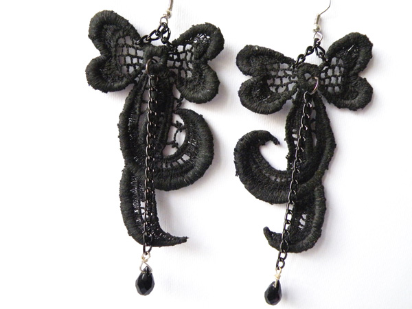 Vintage Black Lace Hook Earrings. Hand Dyed. Long Earrings. Upcycled Jewelry. Made In Italy. Handmade By Steamylab.