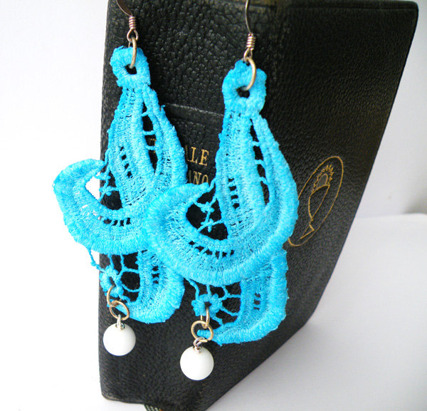 Vintage Macramé Long Earrings. Hand Dyed Turquoise Lace Hook Earrings. Upcycled Jewellery. Unique Jewelry. Handmade By Steamylab.